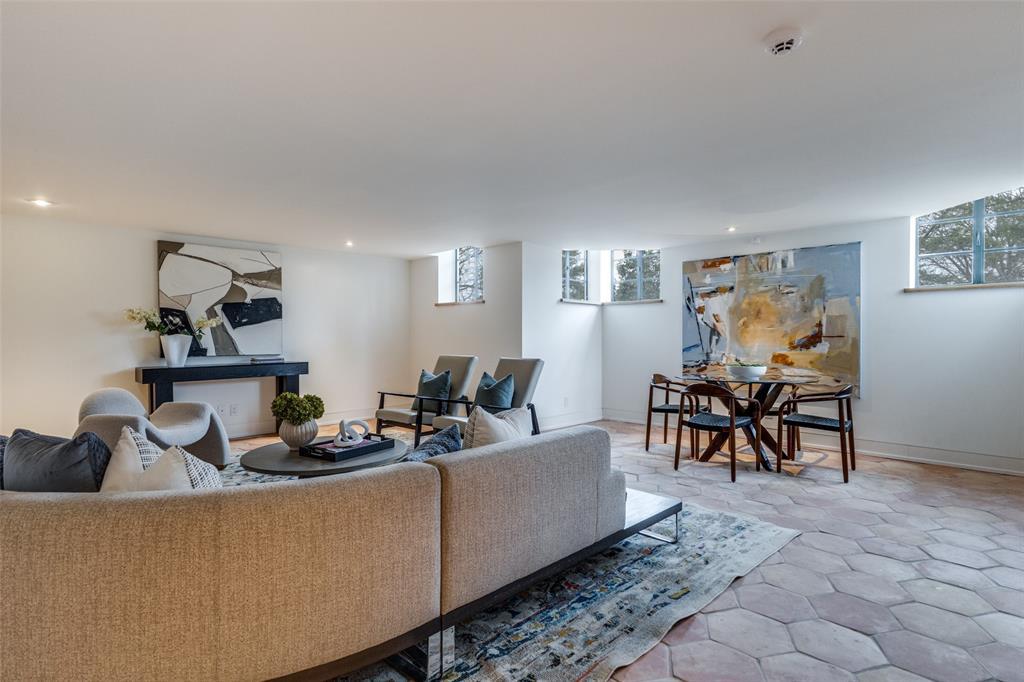 Forest Hills - Residential