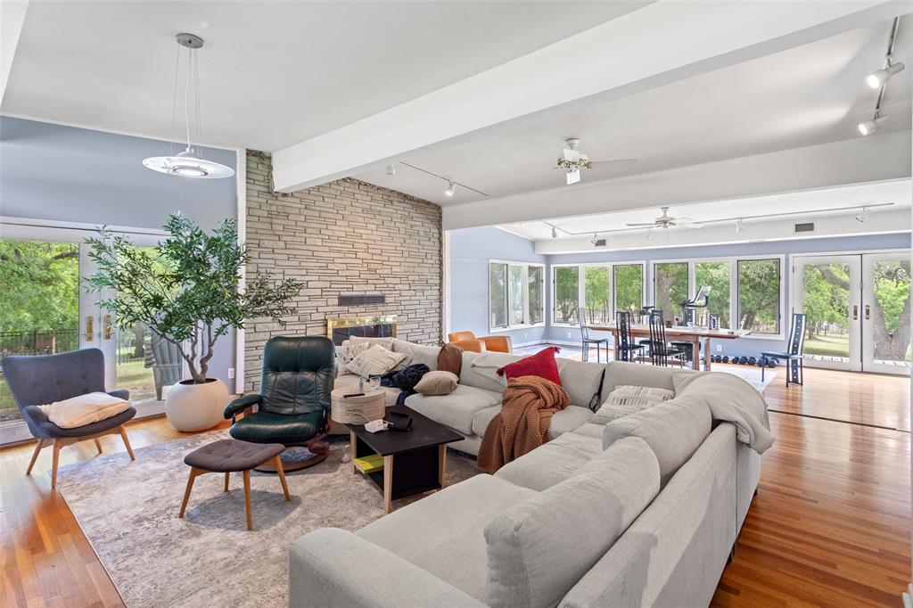 Benbrook Lakeshore Estates - Residential