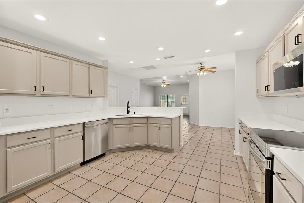Light Point Place PH1 - Residential