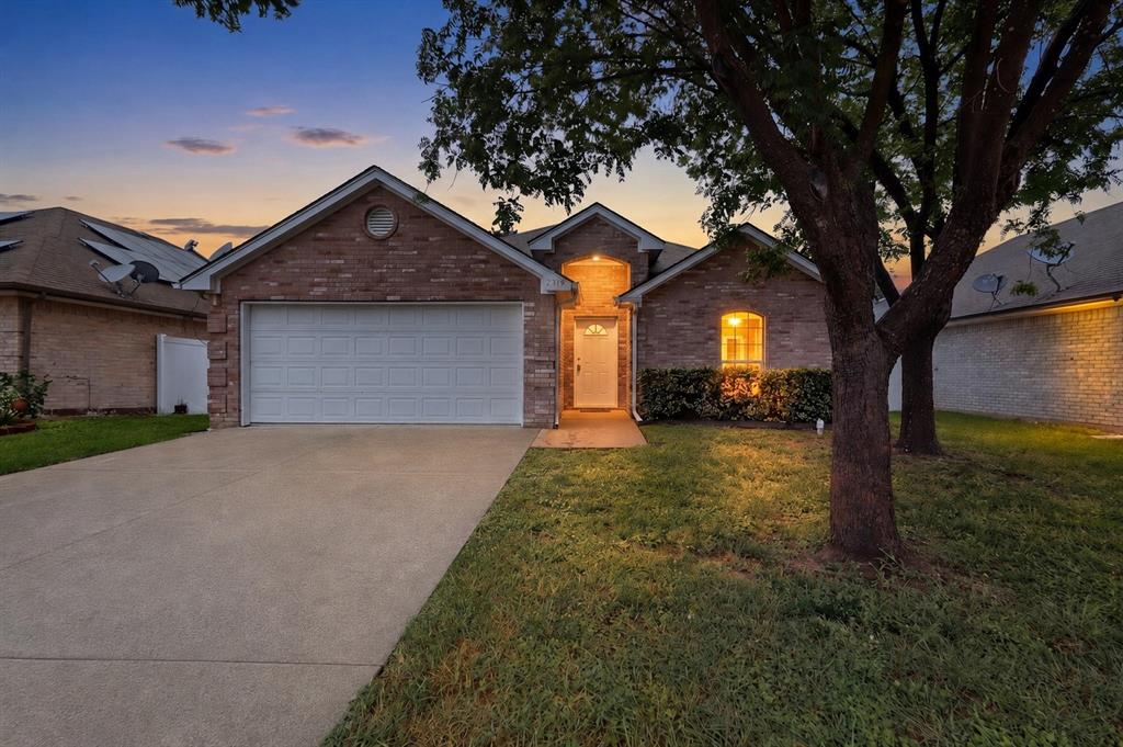 Beautifully updated single-story home located in the intimate Light Pointe Place community, a tucked-away East Dallas neighborhood known for its limited inventory, quiet residential feel, and minimal through traffic. Built in 2005, this traditional-style home offers 3 bedrooms, 2 full bathrooms, and a bright, functional layout designed for comfortable everyday living.
Inside, the home has been thoughtfully updated with fresh interior paint, newly installed LED lighting, and improvements throughout, creating a clean, refreshed, and move-in ready feel. The open living, dining, and kitchen areas create an easy flow for both daily life and entertaining. The updated kitchen features newly installed granite countertops, freshly painted cabinetry, new cabinet hardware, and newly installed stainless steel appliances, including a refrigerator, electric range, and dishwasher.
The primary suite offers a comfortable private retreat with an en-suite bath and walk-in closet. Both bathrooms have been refreshed with updated paint, new hardware, new mirrors, and updated lighting, giving the home a crisp and current feel. Two additional bedrooms provide flexibility for guests, a home office, or additional living space.
Ideally located with quick access to I-30 and I-635, this home offers convenient access to Downtown Dallas, White Rock Lake, East Dallas favorites, shopping, dining, and everyday essentials. A private backyard with low-maintenance privacy fencing and an attached garage complete this move-in ready home in one of the area’s smaller, more tucked-away residential communities