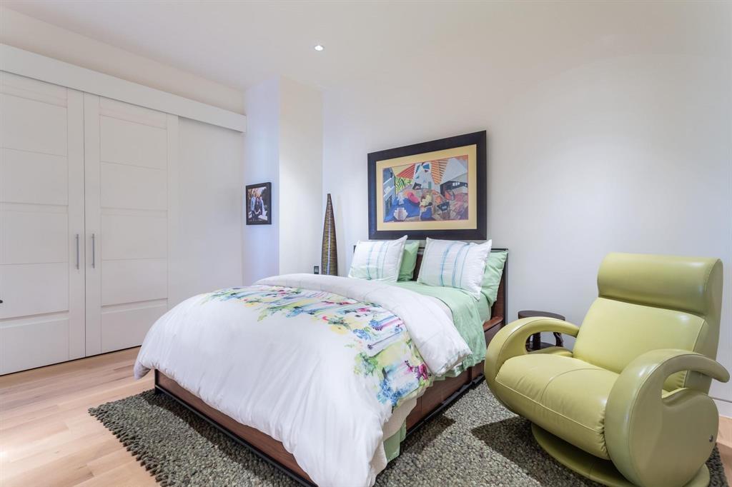 Stoneleigh Residences - Residential