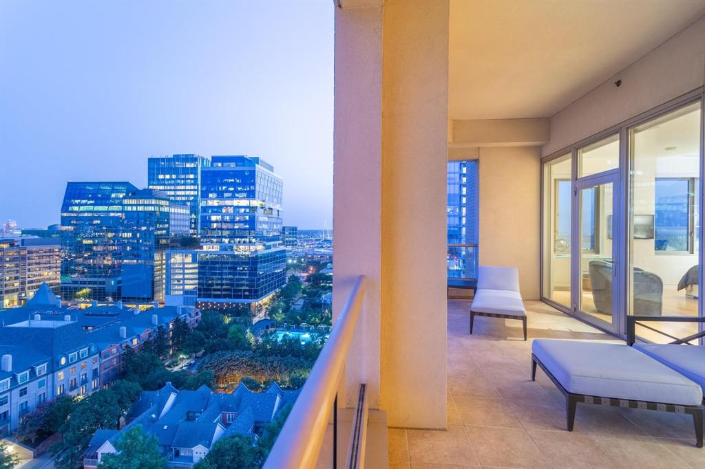 Stoneleigh Residences - Residential