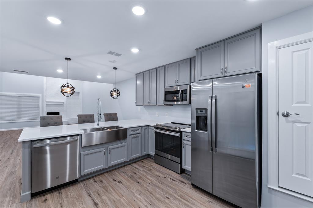 Harwood Park Twnhms Add - Residential Lease
