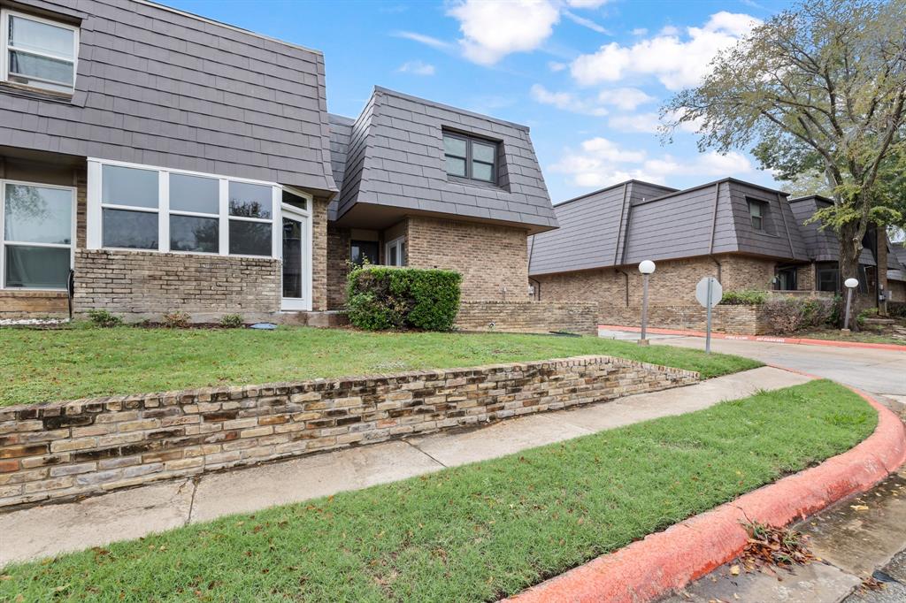 Harwood Park Twnhms Add - Residential Lease