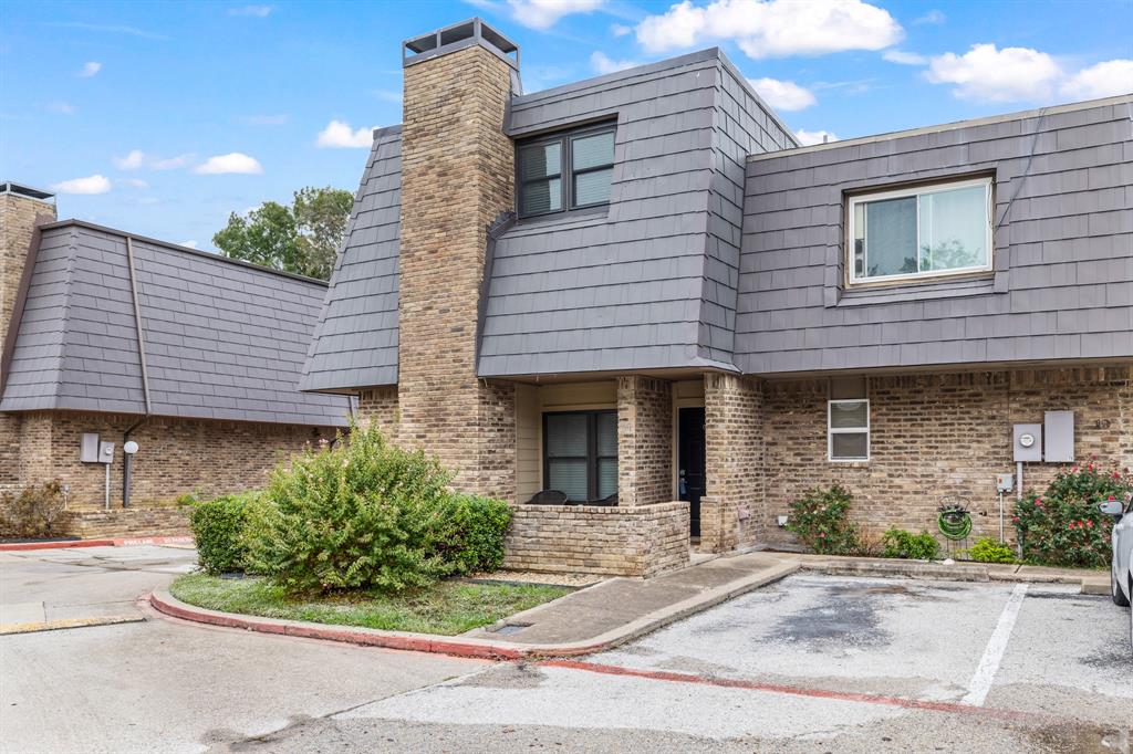 Harwood Park Twnhms Add - Residential Lease