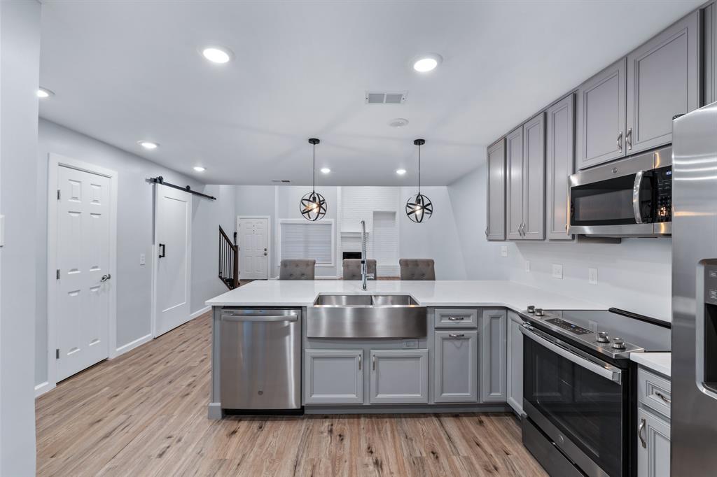 Harwood Park Twnhms Add - Residential Lease