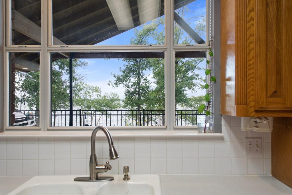 Hickory Harbor - Residential