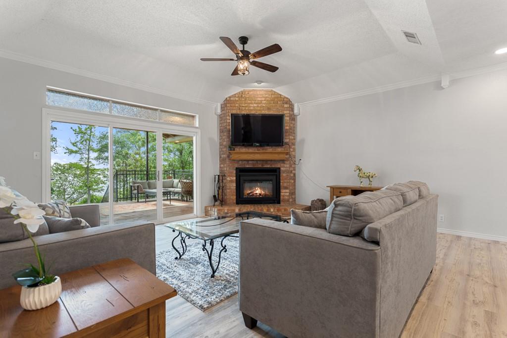Hickory Harbor - Residential