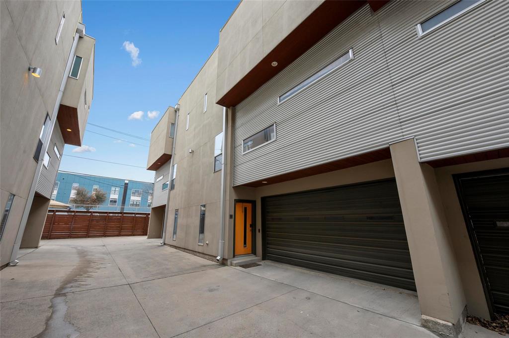 5205 Capital Condos - Residential