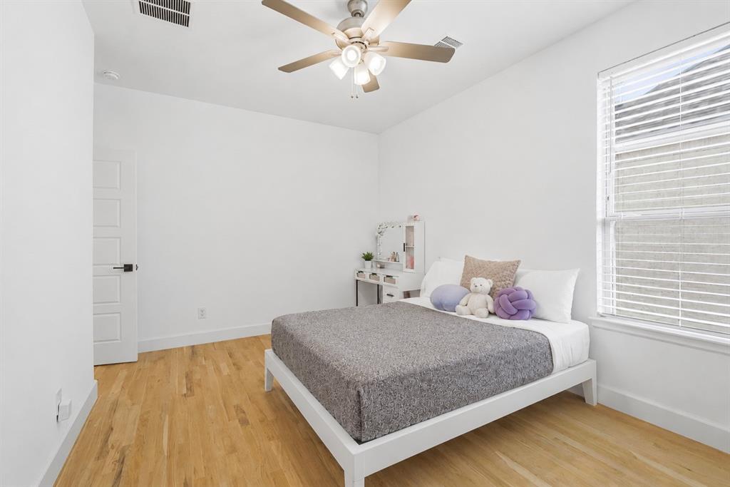 Star Trail Ph Eight - Residential