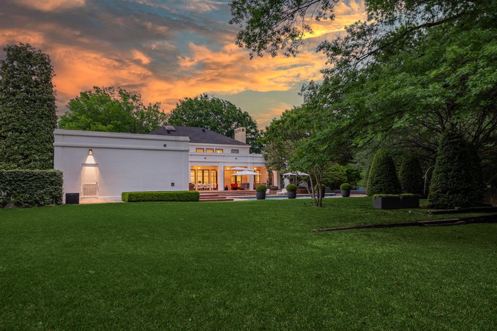 Williamsburg At Preston - Residential