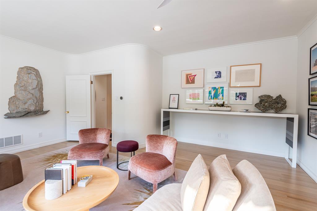 Williamsburg At Preston - Residential
