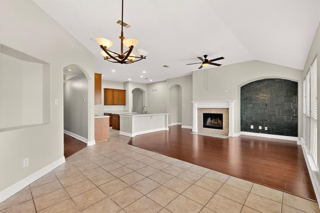 Deer Creek Arlington - Residential