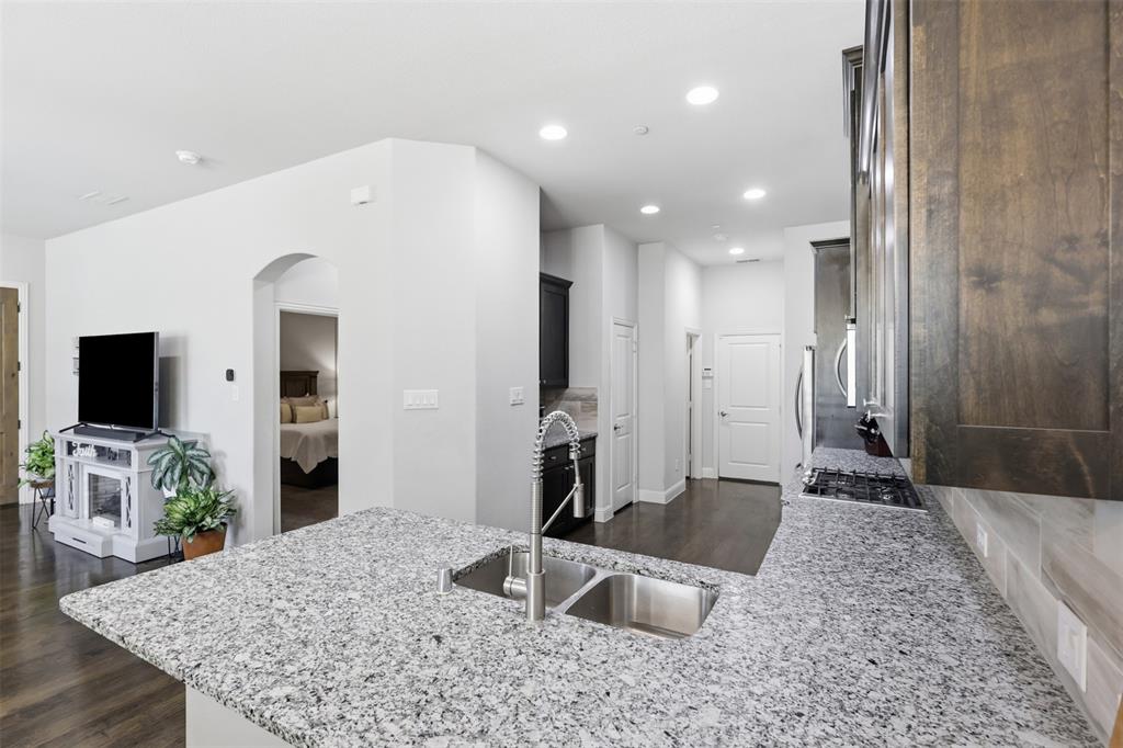 Mustang Park Ph Seven - Residential
