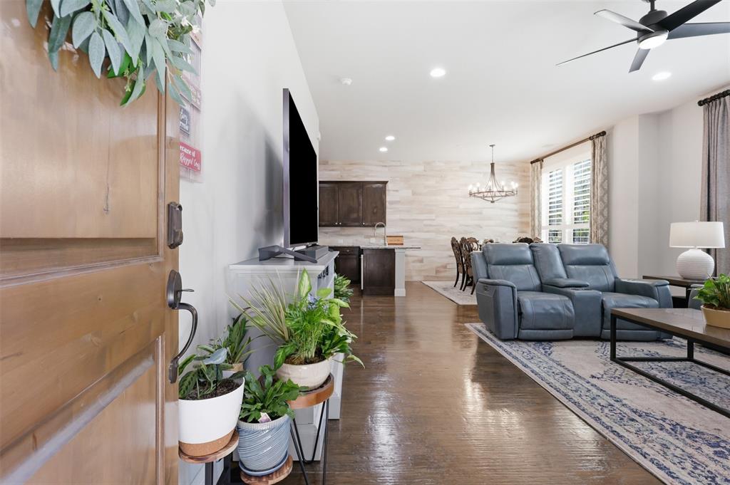 Mustang Park Ph Seven - Residential