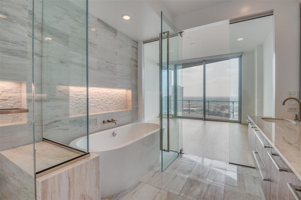 Bleu Ciel Condo - Residential