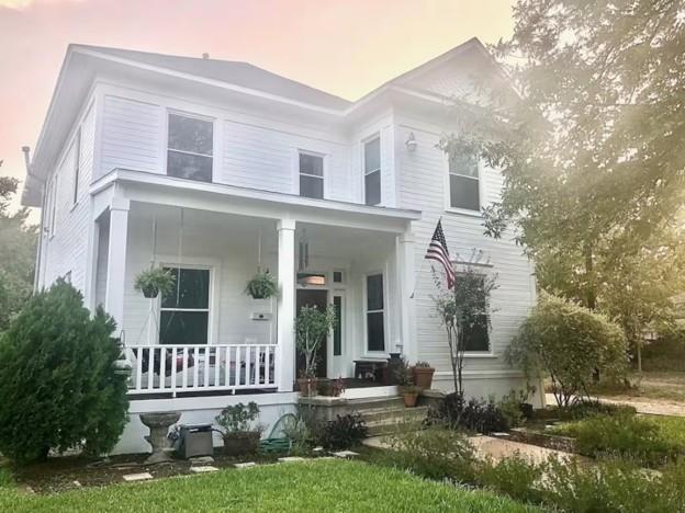 Welcome to one of Waco's historic treasures featured in Historic Homes of Waco! Walking distance to the Silos, Downtown Waco, Foster Pavilion and minutes from Baylor University. Large living space that opens to the kitchen and dining room, a wood-burning fire place, plenty of natural light throughout, stainless steel refrigerator, stocked kitchen with utensils, plates, bowls, all cooking supplies, a coffee bar, and more. This active STR investment property, zoned O-2, is a top performer in the area and is being sold AS IS! All furniture included in the sale. Comfortably sleeps 15 people, and is equipped with a pickleball, volleyball, basketball area, large firepit, and large covered patio. Double lot, potential for another SFR or STR development. Don't miss out on this property, call today! High earner, value add, financials upon request, 2 lots, investor alert!