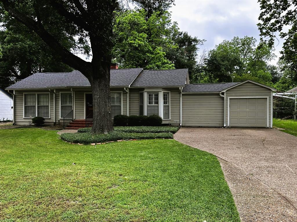 Welcome to this charming wood-frame home offering nearly 1,900 square feet of comfortable living space, nestled on just under half an acre in a highly desirable, well-established neighborhood. This 3-bedroom, 2-bathroom home features a spacious primary en suite, complete with a stunning exposed beam cathedral ceiling that adds warmth and character.
Enjoy relaxing or entertaining on the large covered porch overlooking a beautifully manicured yard shaded by mature trees. The property also includes a convenient one-car attached garage and plenty of outdoor space to make your own.
With its unique charm, inviting features, and prime location, this home is the perfect blend of character and comfort. Don’t miss your opportunity to own a standout property in a sought-after area!