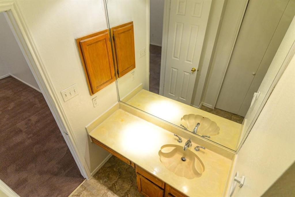 Country Brook South 01 - Residential Lease