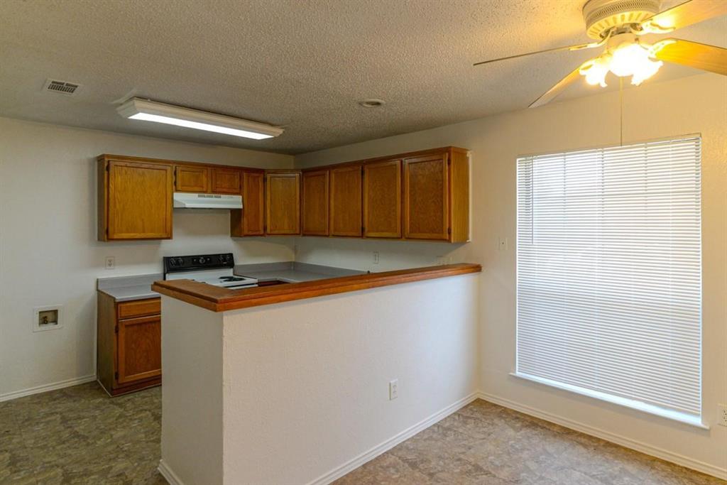 Country Brook South 01 - Residential Lease