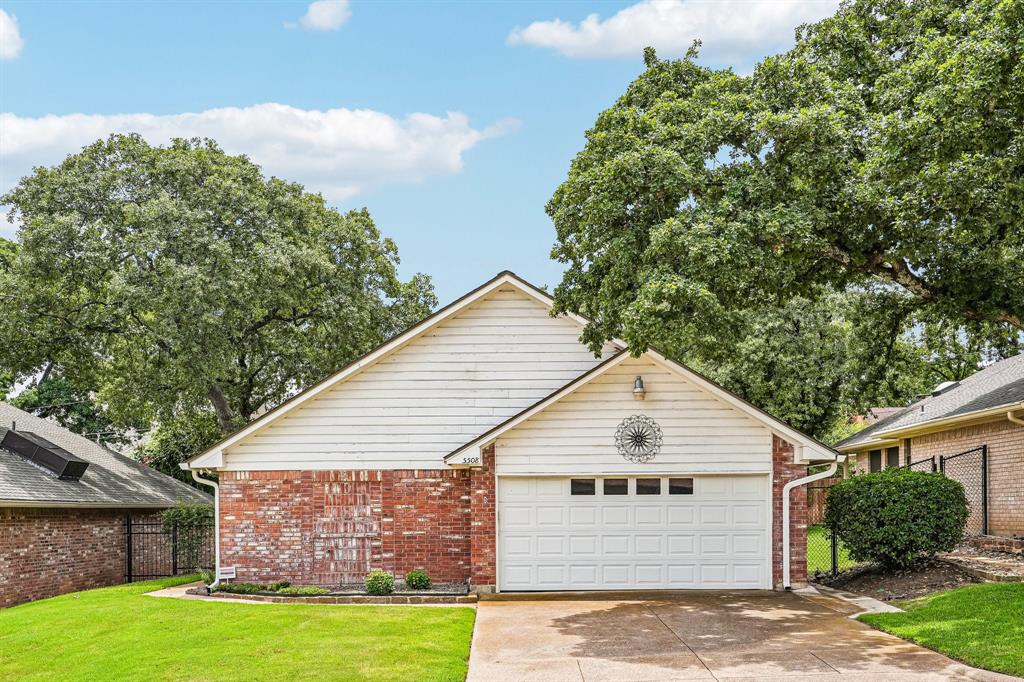 Move-in ready and beautifully updated! This charming 3-bedroom, 2-bath home offers 1,655 sq ft of comfortable living space in established Timber Green. Major updates provide peace of mind with fresh interior paint (2021), HVAC replaced in 2021, and a new roof installed in 2024.

Inside, you’ll find an inviting layout featuring a spacious living area with fireplace, an eat-in kitchen with breakfast bar, granite countertops, and water line to refrigerator. The private primary suite includes an ensuite bath, while the split-bedroom design offers added flexibility and privacy.

Enjoy low-maintenance living with ceramic tile and wood flooring, a separate utility room, and attached 2-car garage. Conveniently located near shopping, dining, schools, and commuter routes—this home is ready for its next owner.