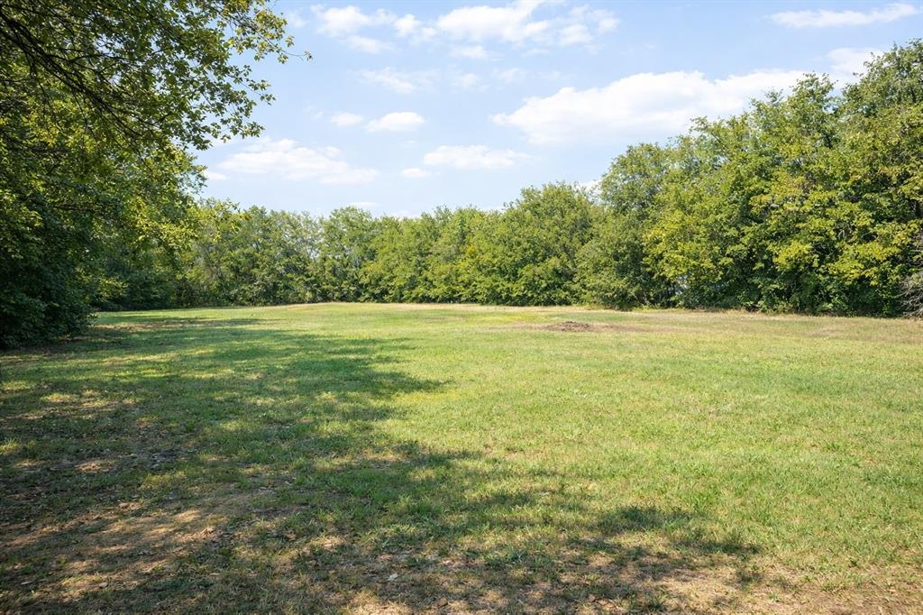 PRICE REDUCED! SELLERS ARE HIGHLY MOTIVATED! BRING ALL OFFERS!

Dreaming of building a family compound, workshop, guest house, RV setup, or simply having room to breathe? Opportunities like this are becoming increasingly rare in North Texas.

Welcome to 511 Rogers Road in Newark, Texas, offering over 1.2 acres of unrestricted land with NO HOA and endless possibilities. Located just minutes from Eagle Mountain Lake and a short drive to Fort Worth, this property delivers the freedom of country living without sacrificing convenience.

The true value is in the land. Whether you’re envisioning a family compound, detached workshop, boat and RV storage, outdoor entertainment space, pool, garden, or future expansion, this property gives you the flexibility to create the lifestyle you want. No HOA means fewer restrictions and more opportunities.

Inside, you’ll find a comfortable and functional home ready to enjoy today while offering room to personalize over time. Outside, mature trees, open skies, and peaceful surroundings create the perfect backdrop for enjoying life away from the congestion of the city.

Properties with unrestricted acreage this close to Fort Worth and Eagle Mountain Lake are becoming harder to find. As the area continues to experience rapid growth, opportunities to secure usable land with this level of flexibility are quickly disappearing.

Whether you’re looking for a place to spread out, create a multi-generational property, invest in land, or simply enjoy the freedom that comes with owning acreage, 511 Rogers Road offers exceptional value and unlimited potential.

The sellers are serious, the price has been reduced, and this property is ready for its next owner.

Don’t miss your chance to own one of the most affordable unrestricted acreage properties in the area.