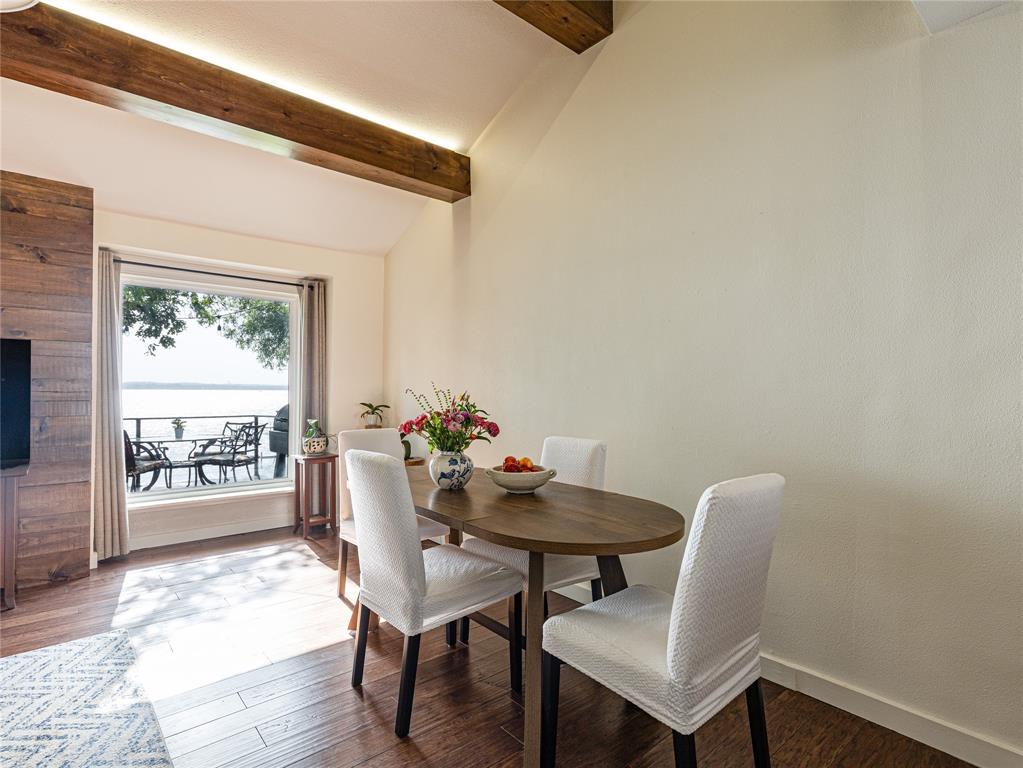 Chart House Condo The - Residential