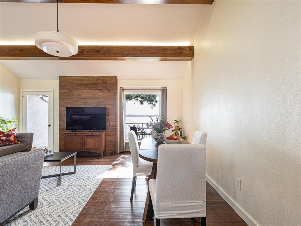Chart House Condo The - Residential
