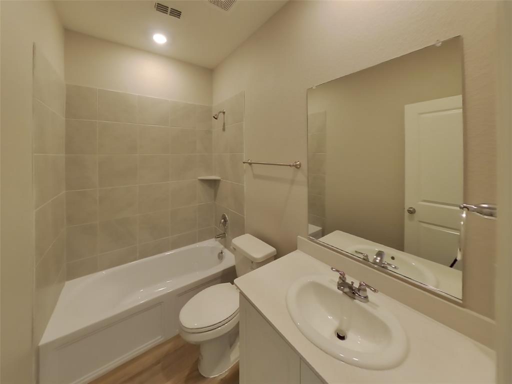 The Reserve at Chamberlain Xing Ph 4 - Residential Lease
