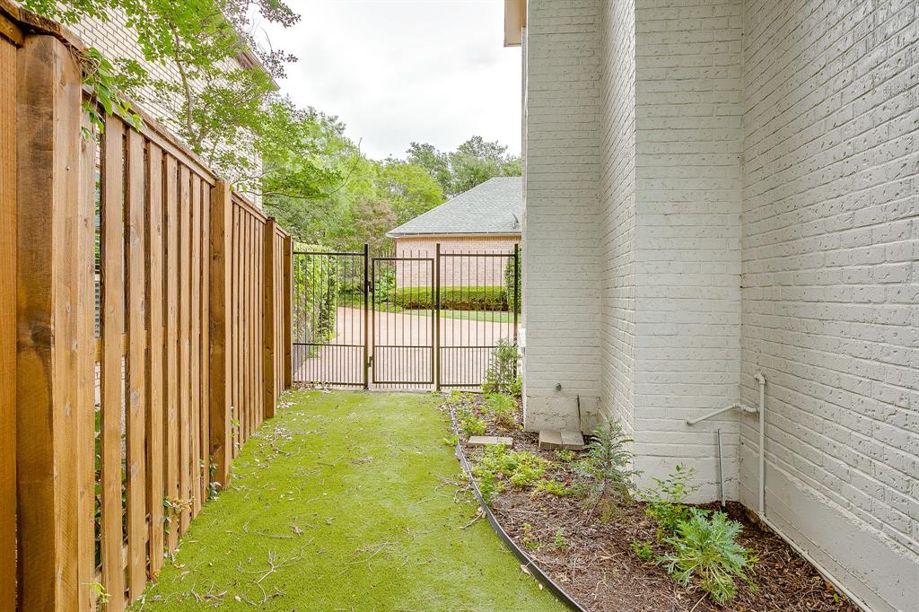 Highland Park Twnhms - Residential