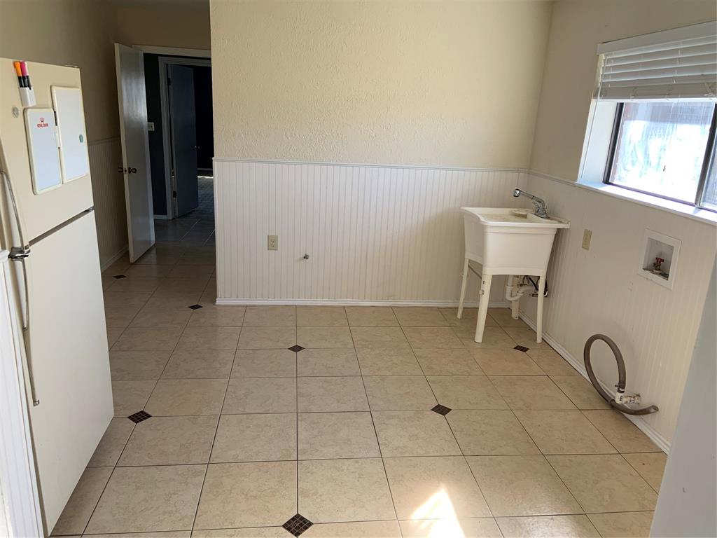 ROMANO ADDITION LOT 1 - Residential
