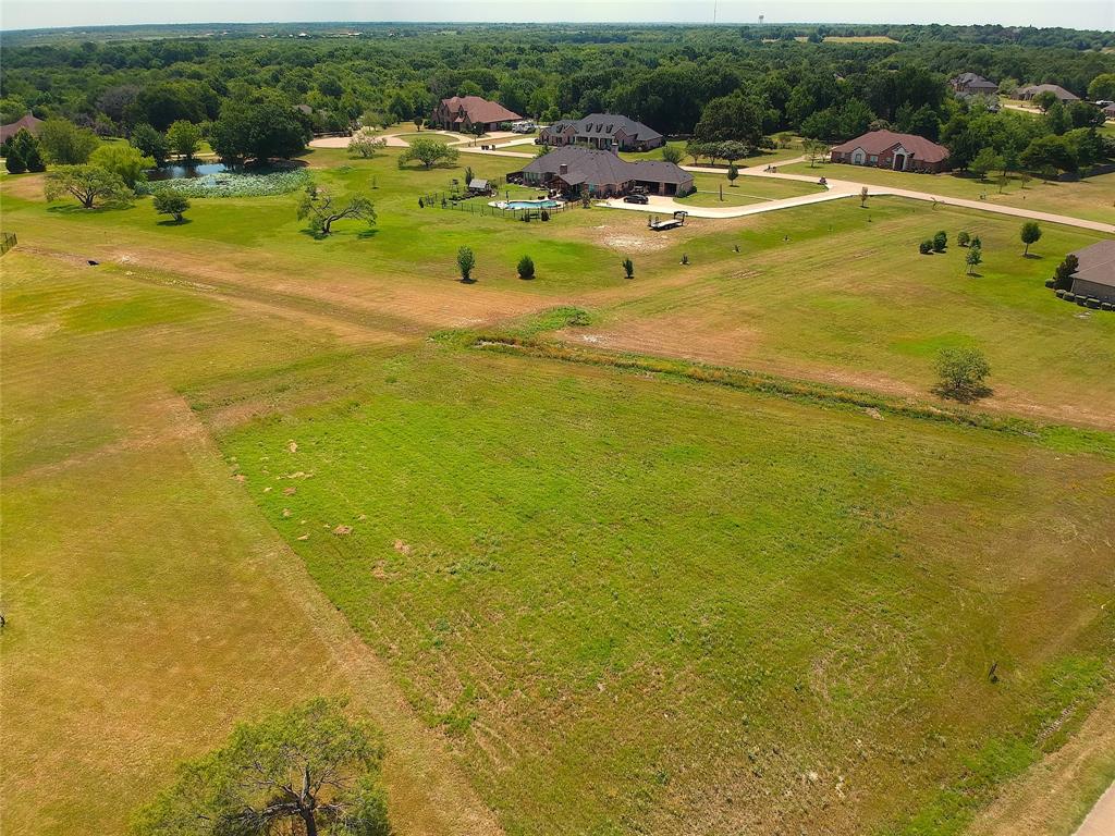 Welcome to the perfect canvas for your dream, custom home.  This pristine lot is nestled in a coveted neighborhood and offers the perfect blend of space, privacy, and convenience.  With its generous size, you will have plenty of space to create your own personal oasis, complete with landscaping, an outdoor kitchen, or even a pool! Enjoy the tranquility of suburban living, while still being within reach of urban conveniences.  This sought-after location offers easy access to nearby amenities including shopping, schools, entertainment and more.  Seize the chance to craft your ideal living space on this stunning one-acre lot! Lots and houses do not become available often in this neighborhood. Don't miss out on this opportunity! Buyer and Buyer's Agent to verify all information and measurements.