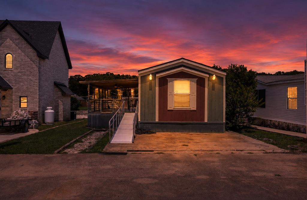 Blue Water Shores - Residential