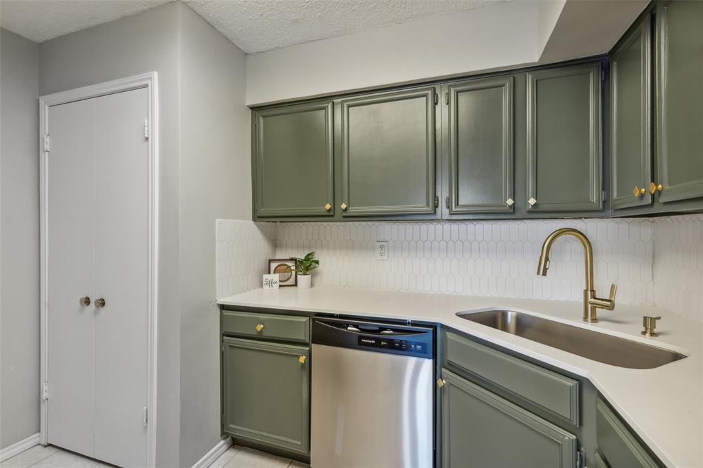 Preston Bend Village Condos - Residential