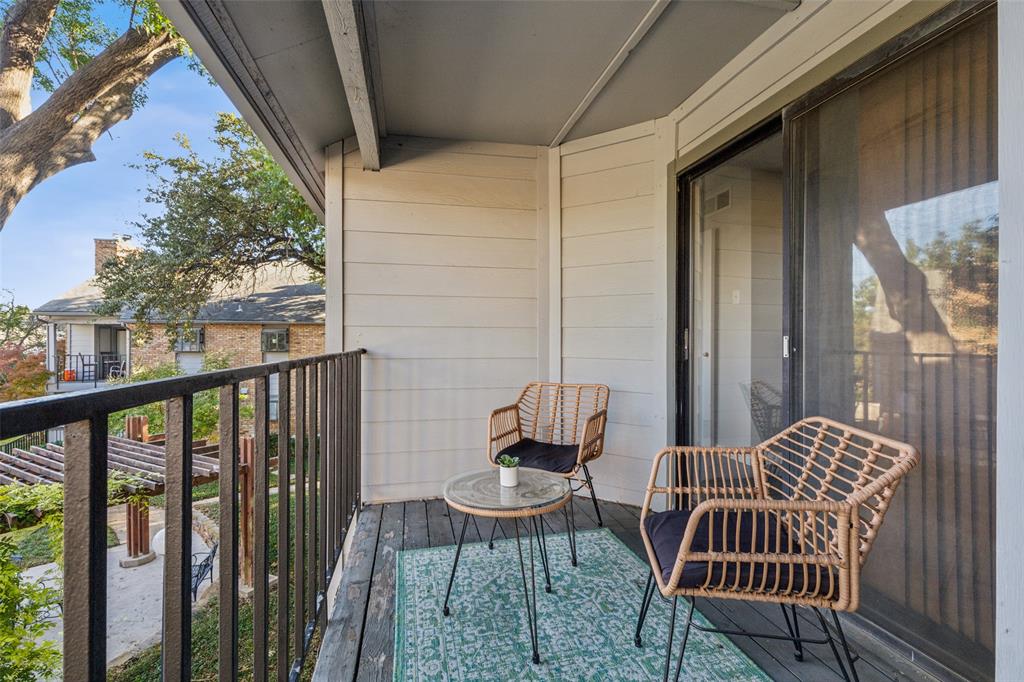 Preston Bend Village Condos - Residential