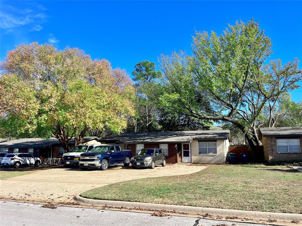 Rental portfolio that includes 8 total units side by side in a prime location in Arlington. Each full duplex is listed at $300k for a total of $1.2M. Homes are just minutes form University of Texas at Arlington, Arlington Memorial Hospital, AT&T Stadium, and GlobeLife Field. Units are fully leased out currently with 7 of the leases expiring in May 2026. Total Portfolio includes 303 Elliott, 307 Elliott, 311 Elliott, & 317 Elliott. MLS#'s 21115610, 21121707, 21121943, 21121945.