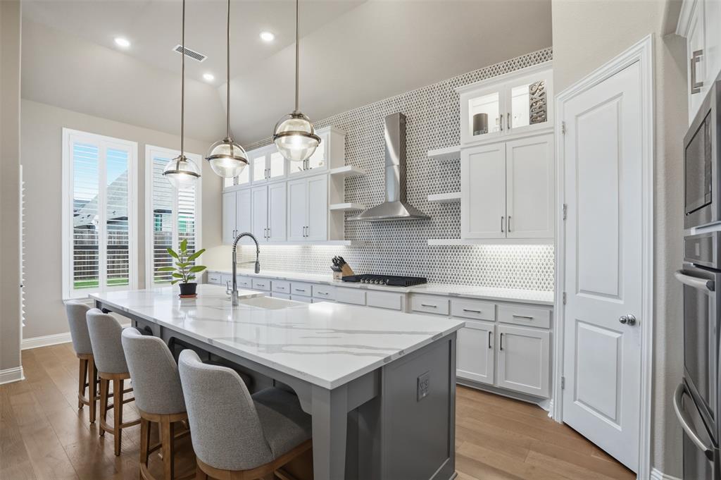 Tavolo Park Ph 4 - Residential