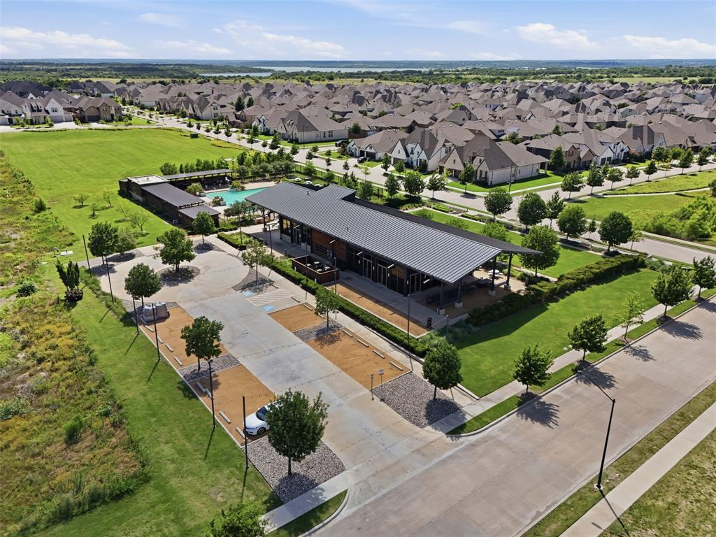 Tavolo Park Ph 4 - Residential