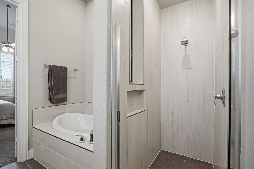 Tavolo Park Ph 4 - Residential