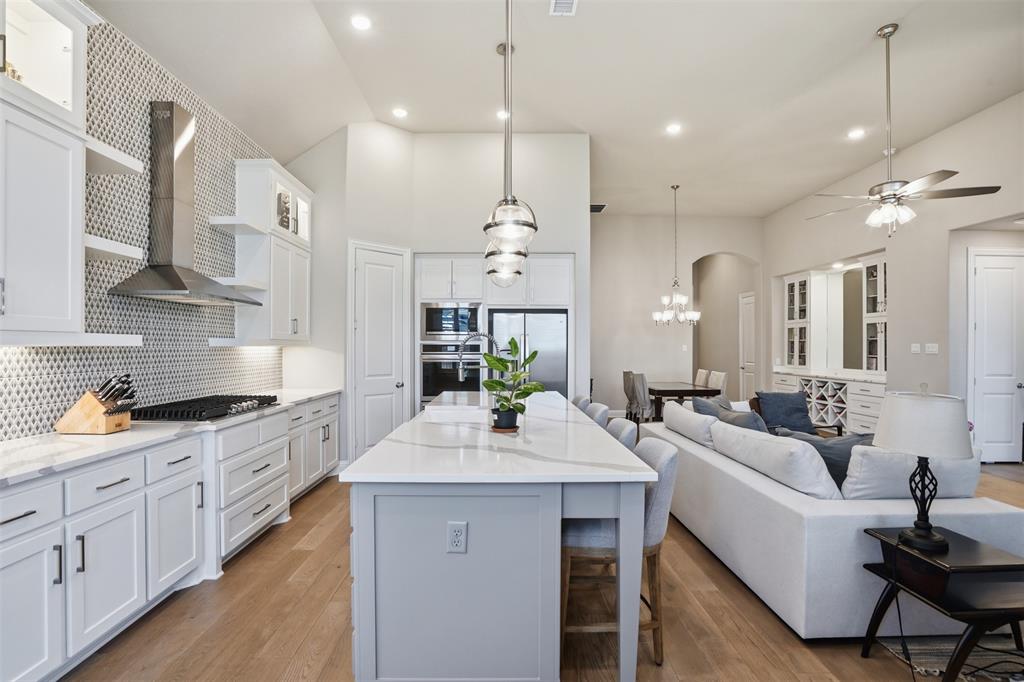 Tavolo Park Ph 4 - Residential