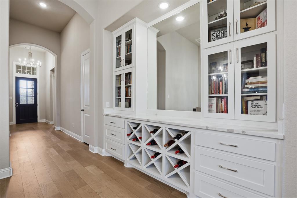 Tavolo Park Ph 4 - Residential