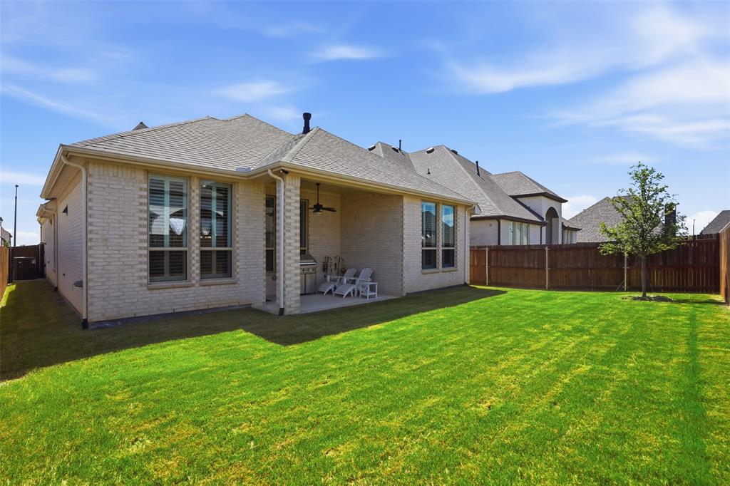 Tavolo Park Ph 4 - Residential
