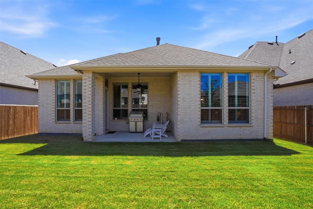 Tavolo Park Ph 4 - Residential