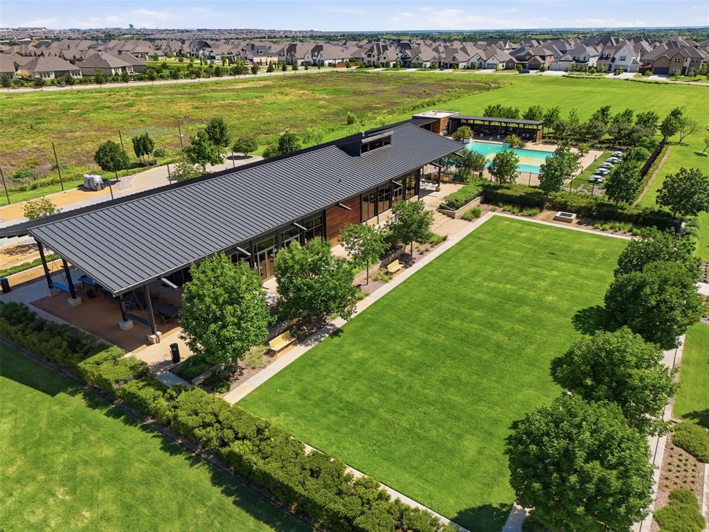 Tavolo Park Ph 4 - Residential