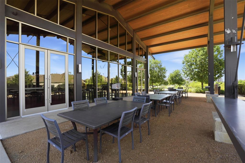 Tavolo Park Ph 4 - Residential