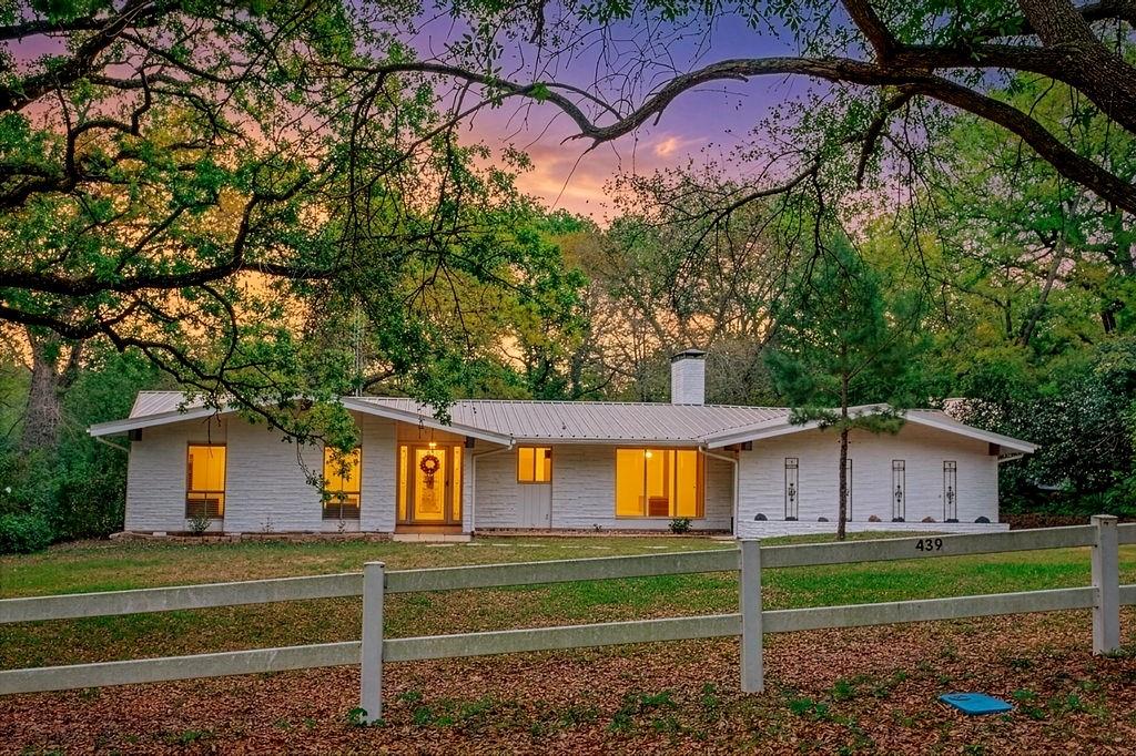 Hideaway - Residential