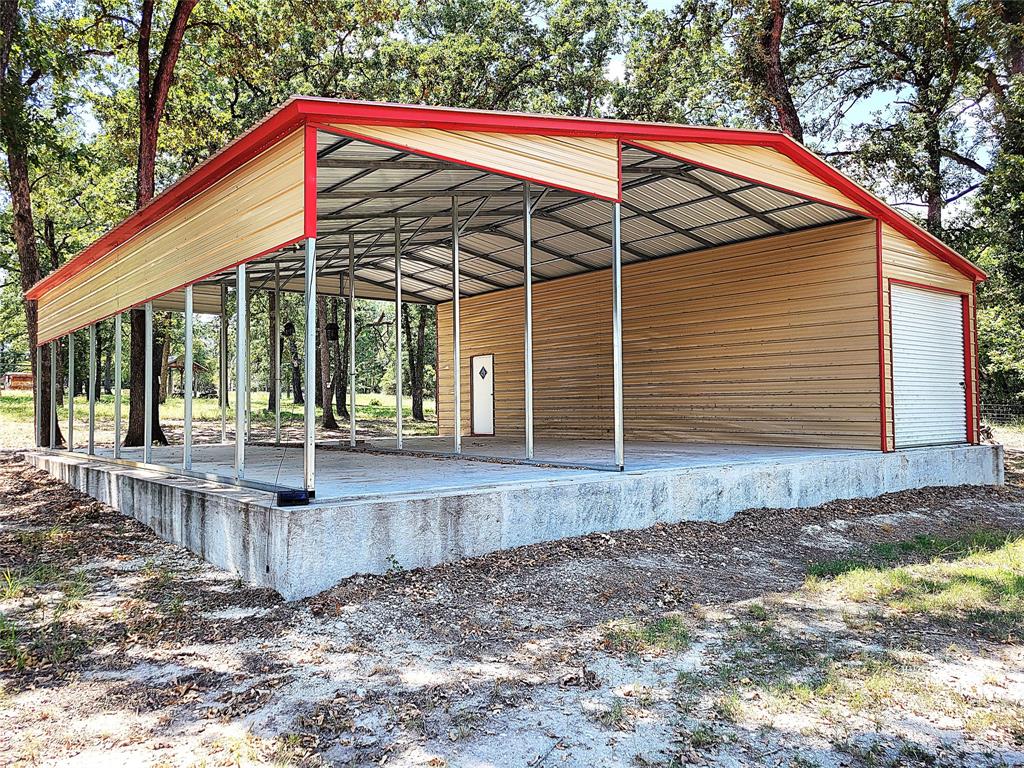 JL Chavert-West Lake Limestone - Land
