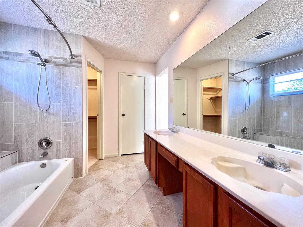 Meadow Glen Add Sec 1 - Residential Lease