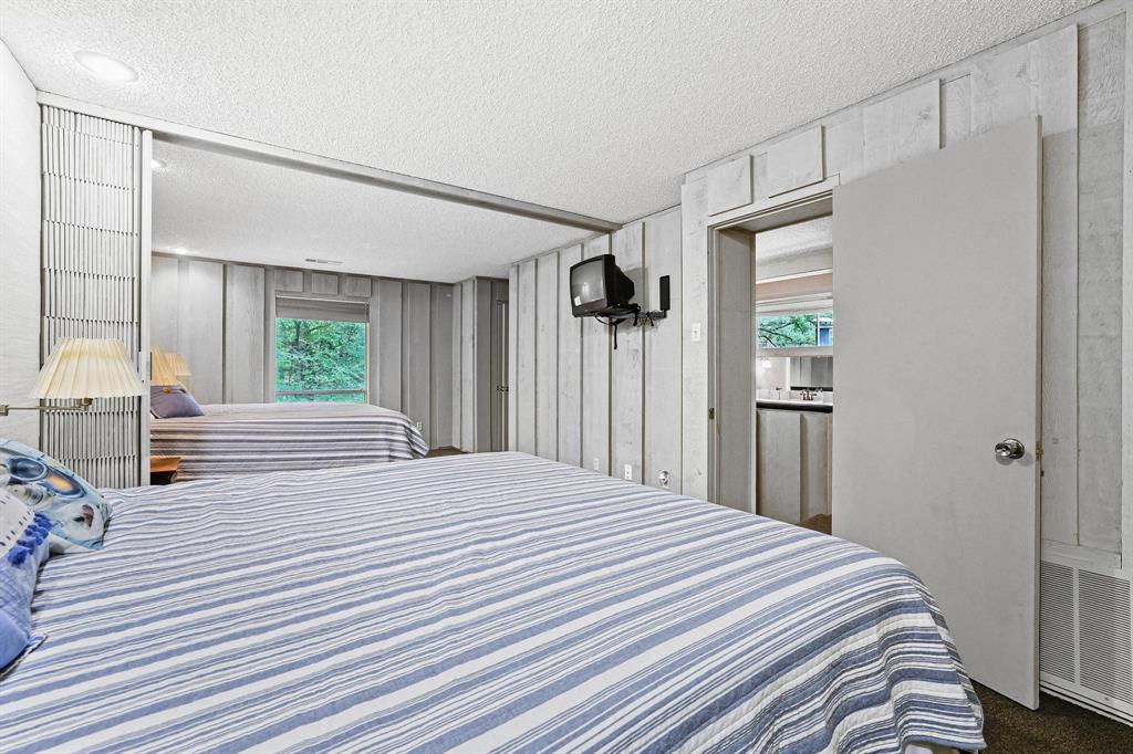 Tanglewood Hills Ctry - Residential