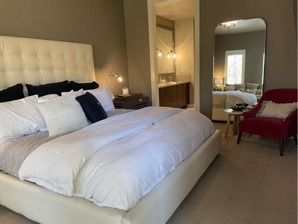 Mercer Square Condo - Residential